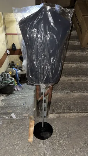 Black Body Male Dress Form With Round Metal Base