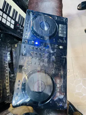 One Month Used Flx6 Dj Controller