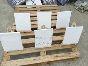 Easle and Canvas