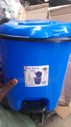 Pedal Waist Bin