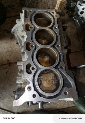 Half Engine for Toyota Corolla 2008 4 Plug 2zr