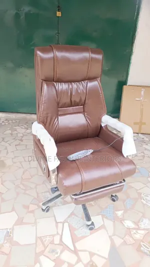 Executive High-Back Comfort Reclining Chair With Footrest