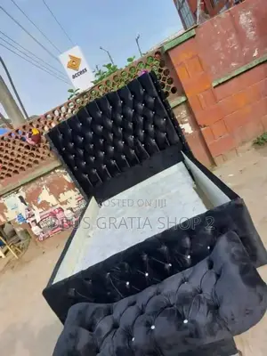 4 by 6 Bedframe With Footrest