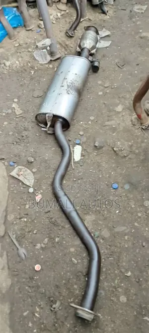Complete Center Exhaust Pot With Catalyst for Lexus Rx300