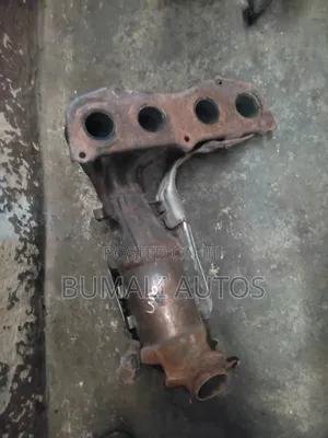 Manifold Catalyst for Pontiac Vibe/Toyota Matrix 2010 Model
