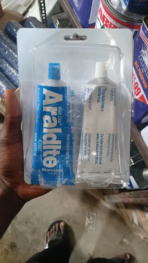 Araldite Standard Slow-Setting Epoxy Adhesive