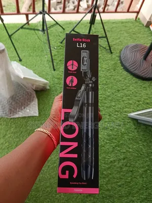 Long L16 Selfie Stick