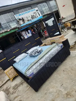 Luxury Set of Six by Six Bed.