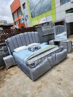 Classic Grey Simple Design 6by6 Bed.