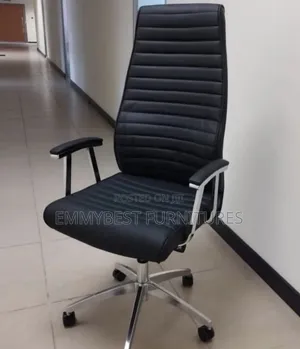 Executive Quality Leather Office Chair.