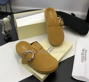 Alexander McQueens Birkenstock Suede Half Shoe/Slippers