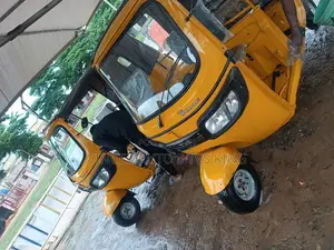TVS King Cargo 2023 Yellow