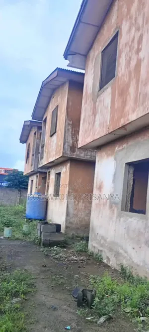 20mini Flat on 2plots Facing Main Road