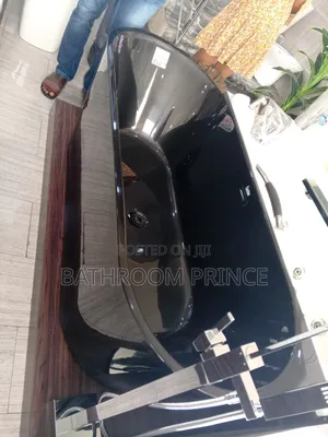 Shining Black Freestand Acrylic Bathtub
