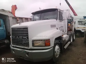 Mack Ch Trailer Head