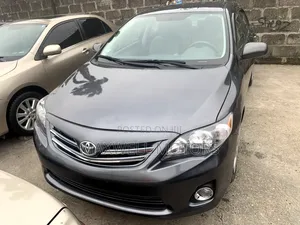 Toyota Corolla LE 4dr Sedan (1.8L 4cyl 4A) 2010 Gray