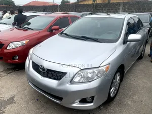 Toyota Corolla LE 4dr Sedan (1.8L 4 cyl 4A) 2009 Silver