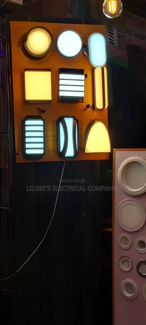 Varieties Of Led Plastic Outdoor Fence Lights