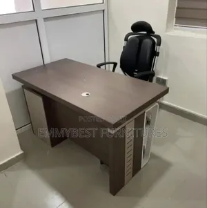 New Design Office Table And Chair.