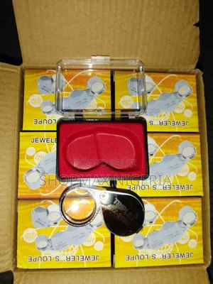 30 × 21 Magnifying Hand Lens