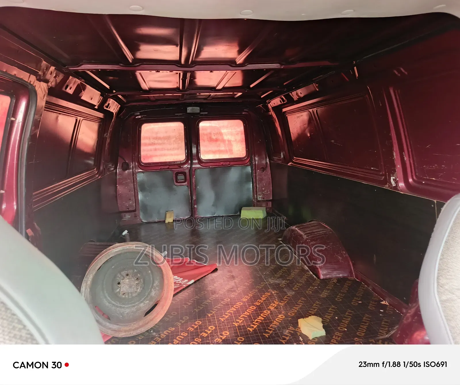 Ford E250 2007 Red