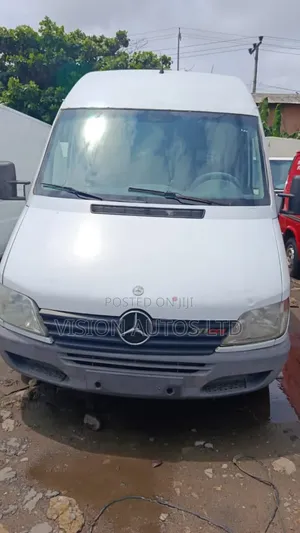 Mercedes-Benz Sprinter 2010 White