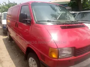 Volkswagen Transporter 2004 Red