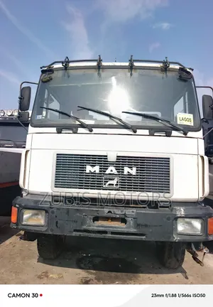 Man Diesel Commander Tippa Six Tire White Color