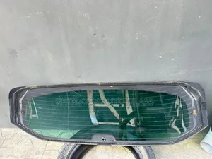 Peugeot 3008 2012 Back Glass We Deliver