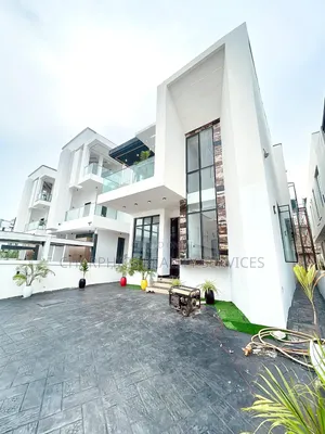 5bdrm Duplex in Chevron for sale