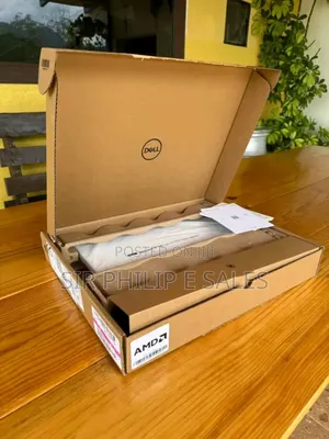 New Laptop Dell Inspiron 15 16GB Intel Core I7 SSD 1T