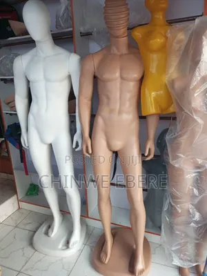 Male Full Body Mannequin With Detachable Head