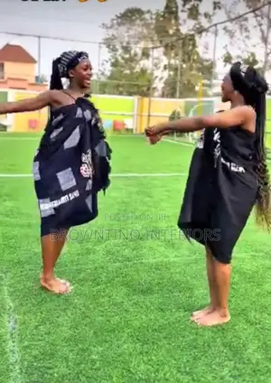 Carpet Grass or Artificial Turf