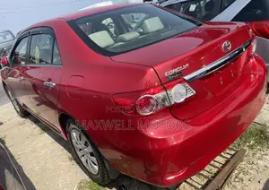 Toyota Corolla LE Special Edition 4dr Sedan (1.8L 4cyl 4A) 2013 Red