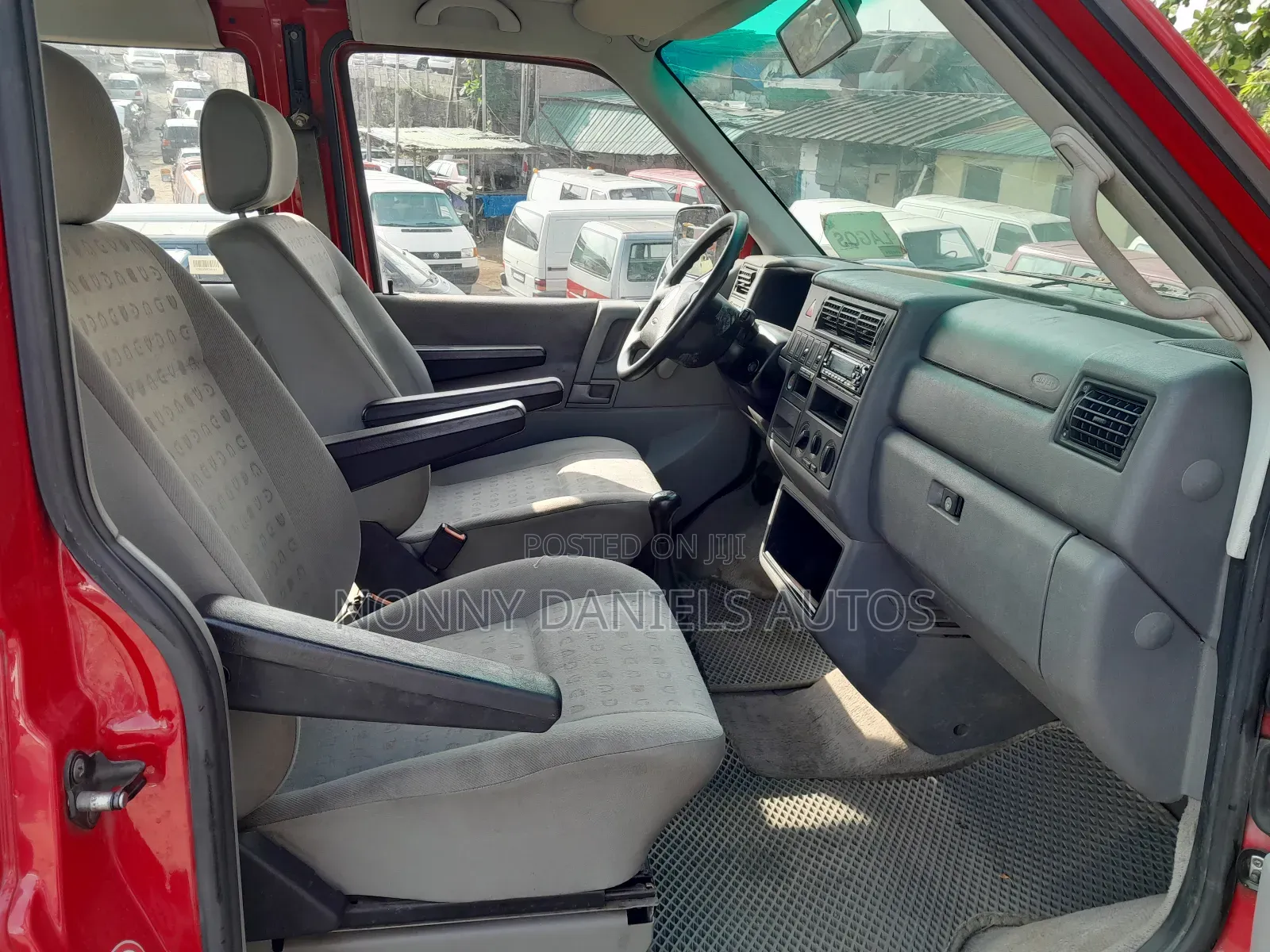 Volkswagen Transporter 2002 Red