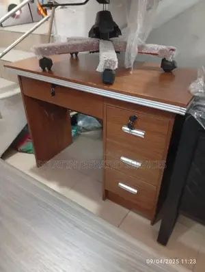 Office Table 1meter