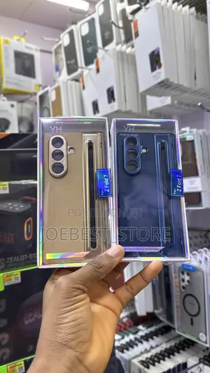 Premium Samsung Z Fold 7 Leather Case With Inbult Screen