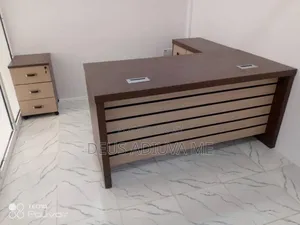 1.6m Office Chair With Extension and Mobile Drawer