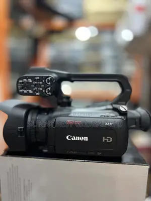 Canon Xa11