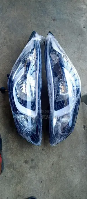 Hyundai Elantra 2014 Headlight