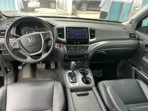 Honda Pilot EX 4dr SUV 4WD (3.5L 6cyl 5A) 2017 Black