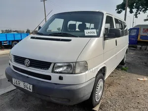Volkswagen Transporter 2004 White