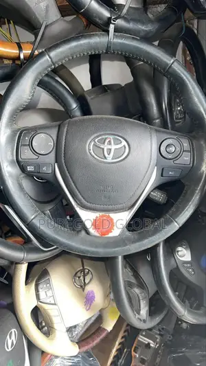 Corolla 2014 Steering Wheel and Airbag