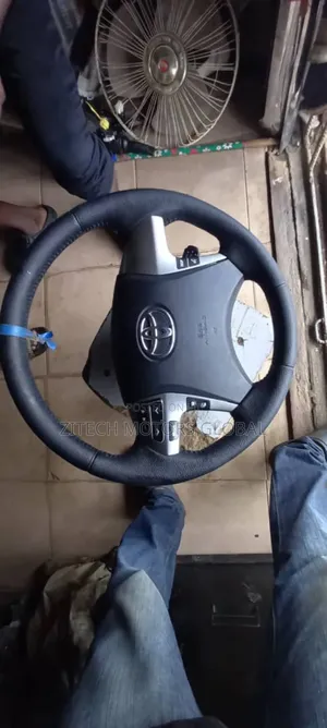 Complete Steering Wheel and Airbag Highlander 2012