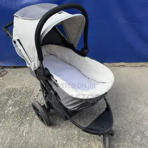 Baby Stroller / Bassinet