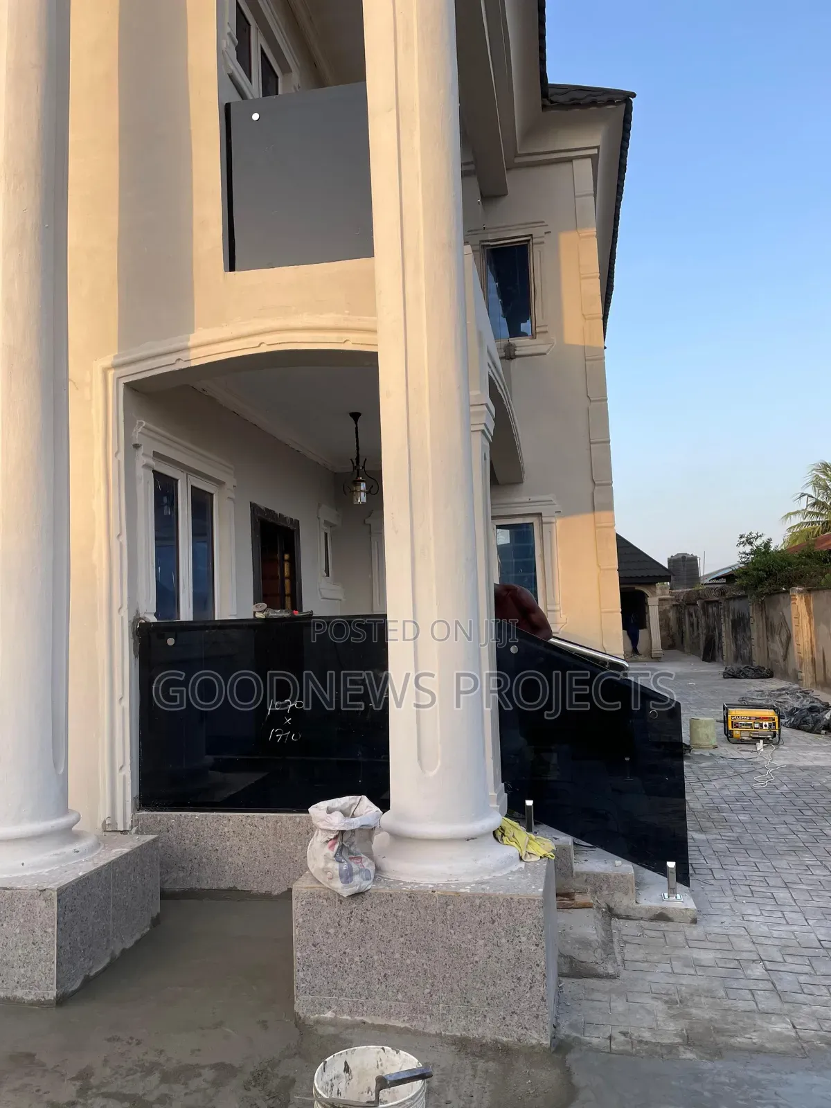 Frameless Black Handrail Glass