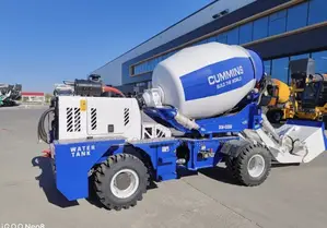 4m3 Cummins Engine Mobile Self Loder Concrete Mixer DGM