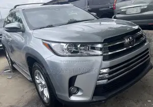 Toyota Highlander Limited Platinum 2019 Silver