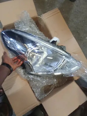 Headlight Nissan Almera 2015