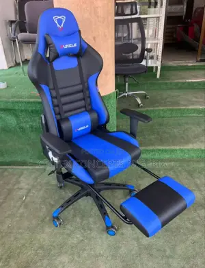 Gaming Chair With Adjustable Hand